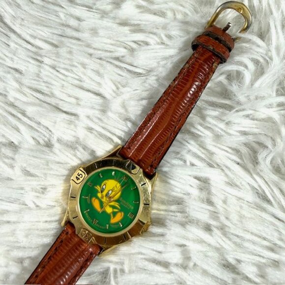 Vintage Warner Bros Tweety Bird Green Face Water Resistant Genuine Leather Watch - Picture 3 of 9